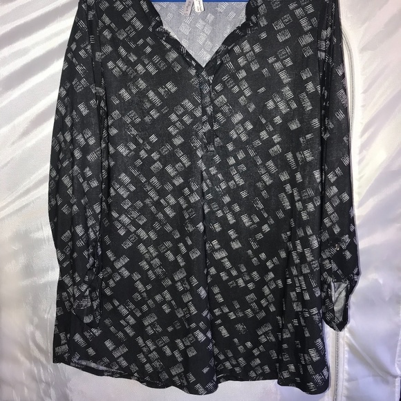Black, patterned blouse - Picture 2 of 2